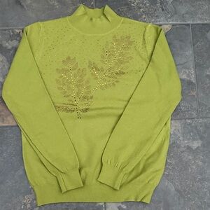 Green Leaf Embellished Women's Sweater
